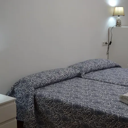 Valle Del Nonaya Hostel