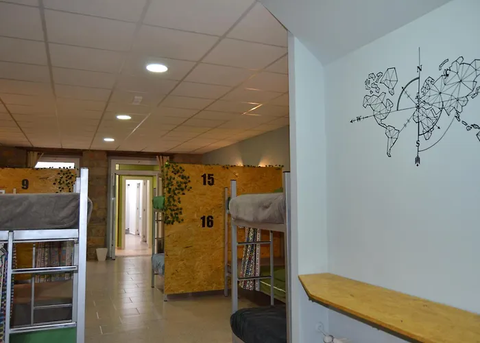 Valle Del Nonaya Auberge de jeunesse Salas (Asturias)