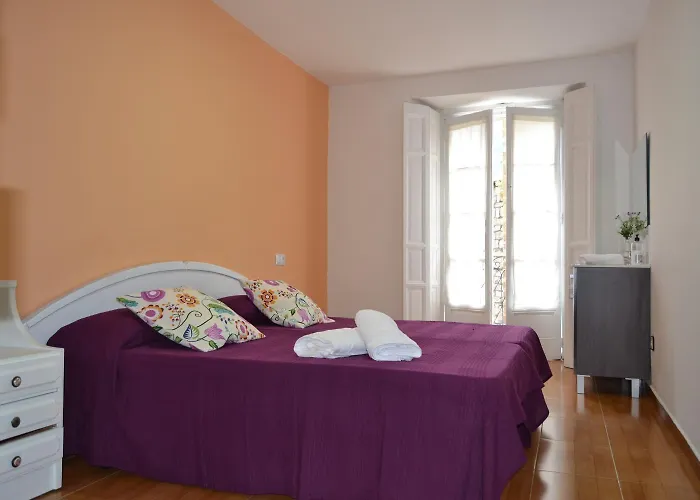 Valle Del Nonaya Auberge de jeunesse Salas (Asturias)